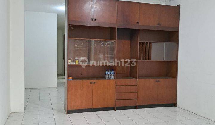 Chandra Disewa Rumah Uk 4.5x17m di Jelambar 2