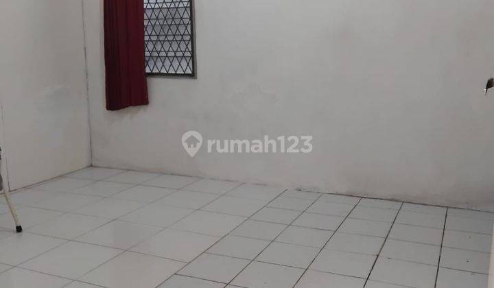 Chandra Disewa Rumah Uk 6.5x13m di Jelambar 2