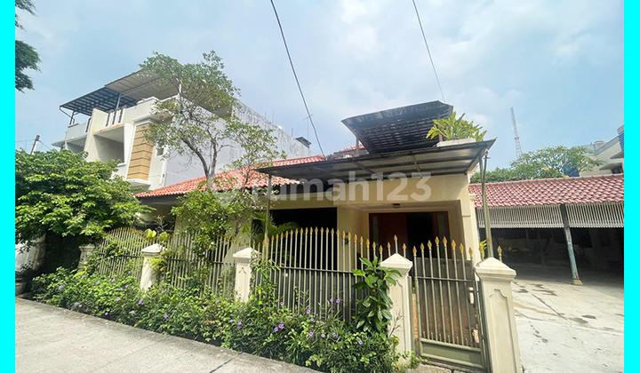 Chandra Disewakan Rumah Luas Tanah 540M2 di Komplek Kavling Polri Chandra Disewakan Rumah Luas Tanah 540M2 di Komplek Kavling Polri