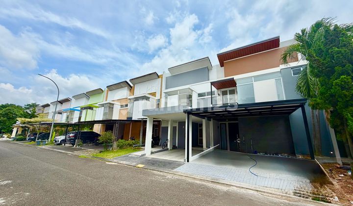 Brand New Housefull Renovated Siap Hunithe Icon Bsd City