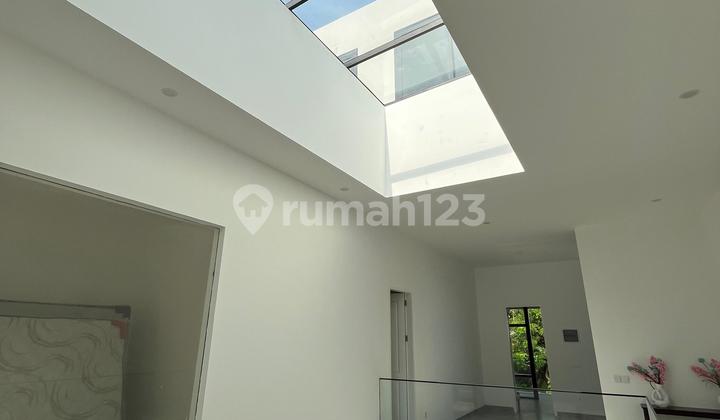 Dijual Brand New Tropical Modern Classic House, Alam Sutera  2