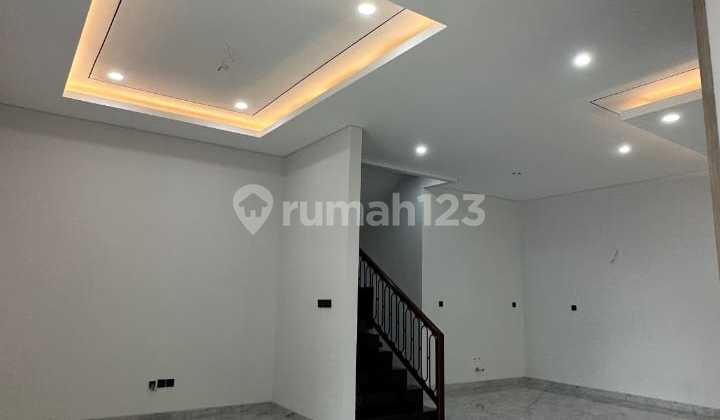 Beautiful House In BSD The Icon Brand New 2 Floors Ready To Live In 2