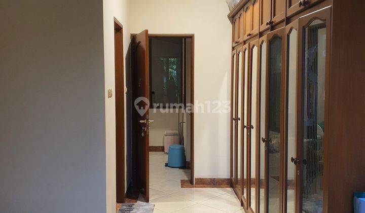 Rumah Nyaman 2 Lantai Dekat Binus Kemanggisan, Jakarta Barat 2