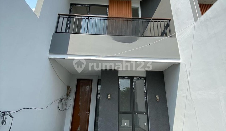 Cheap Sale of New House in North Meruya, West Jakarta