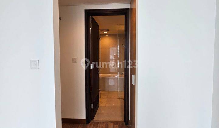 Apartemen 3BR, Semi Furnished Siap Huni di Daerah Kuningan 2