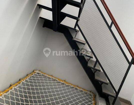 Rumah Luas Tanah 105 Dua Lantai Raffles Hills Cibubur 2