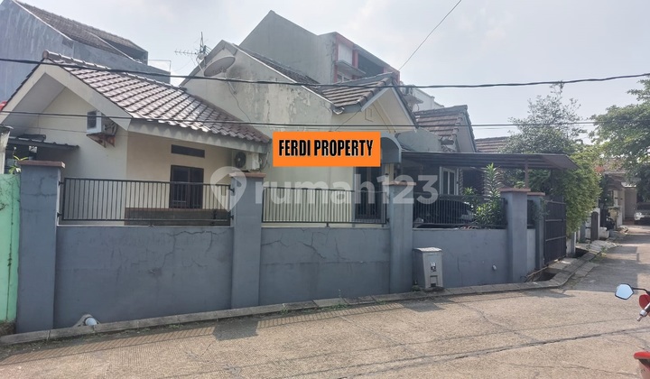 Single-Story House, 162 Square Meters Land Area, Bukit Golf Cibubur 2