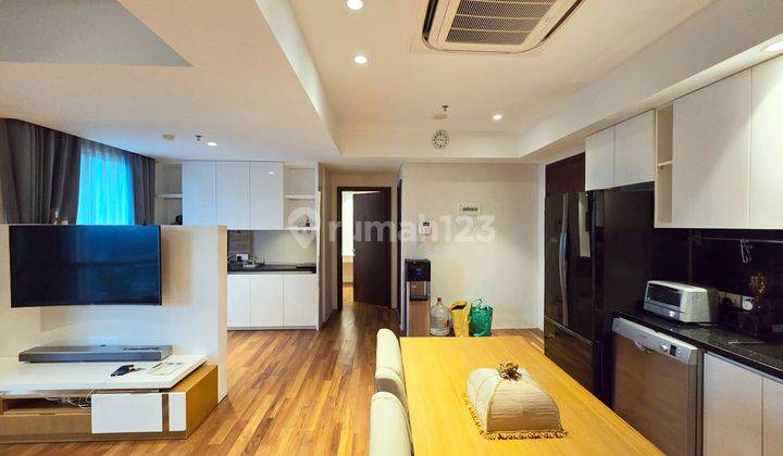 Apartemen Full Furnished Siap Huni di Grand Sungkono Lagoon Surabaya Barat, 2 BR, View City & Gunung 1