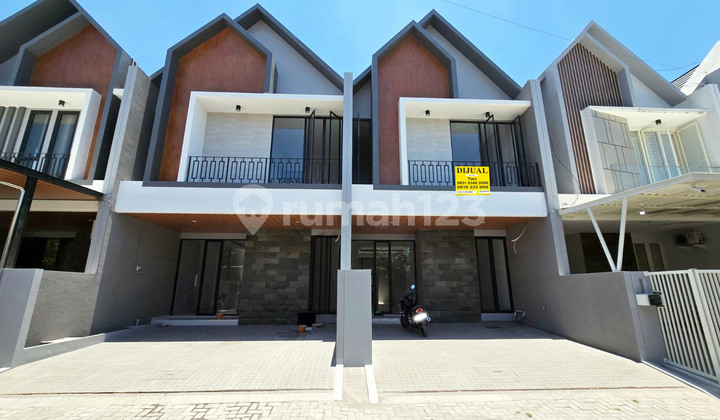 Brand New House!!! in North Manyar Tirtoyoso, East Surabaya, Minimalist, 2 Floors... ONLY 2 UNITS LEFT, HURRY UP!!!