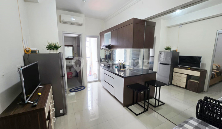 Gunawangsa Merr Apartment Fully Furnished 2 Bedrooms Area 36m 18th Floor City View. South Facing. Strata Title Certificate.