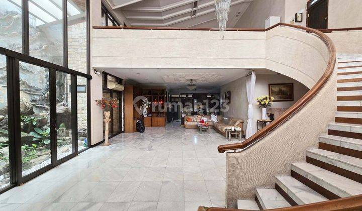 Rumah Raya Kertajaya Indah Surabaya Timur, Mewah, Cocok untuk Usaha Commercial, Dekat Galaxy Mall 1
