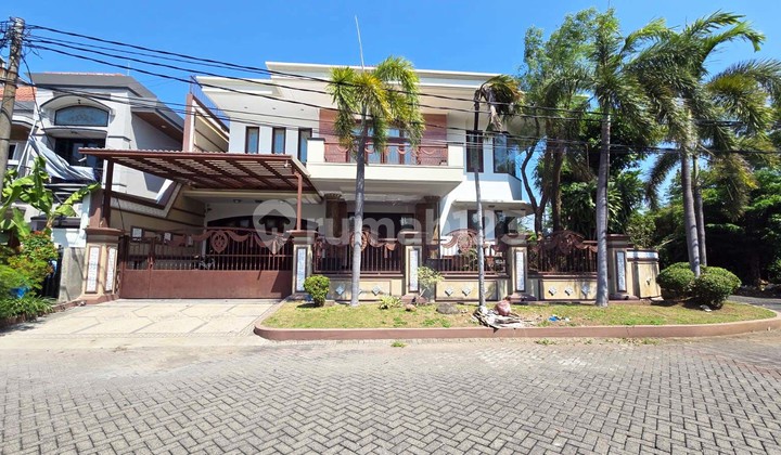 Rumah di Araya Surabaya Timur, Mewah, Klasik, Hadap Utara, Luas tanah 650 m2, Siap Huni Rumah di Araya Surabaya Timur, Mewah, Klasik, Hadap Utara, Luas tanah 650 m2, Siap Huni