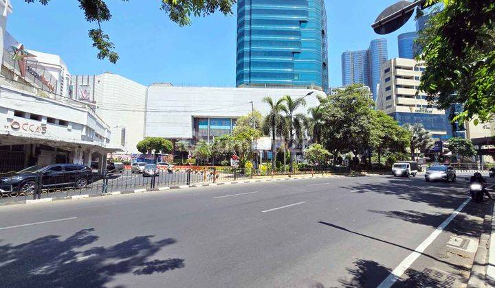 Gedung/Kantor di Tunjungan Surabaya Pusat, 3 Lantai, Strategis, Siap Pakai 2