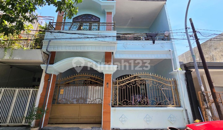 House in Semampir Tengah, East Surabaya, Suitable for Boarding House Business, Fully Furnished, READY TO OCCUPY.