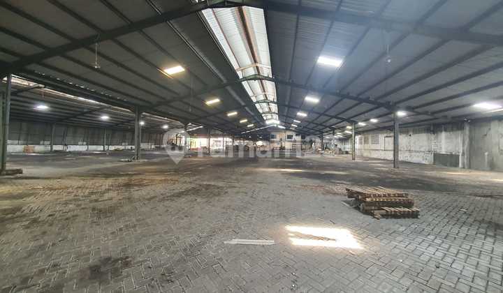 Gudang di RAYA MARGOMULYO, Lokasi Srategis- TAN - Gudang di RAYA MARGOMULYO, Lokasi Srategis- TAN -