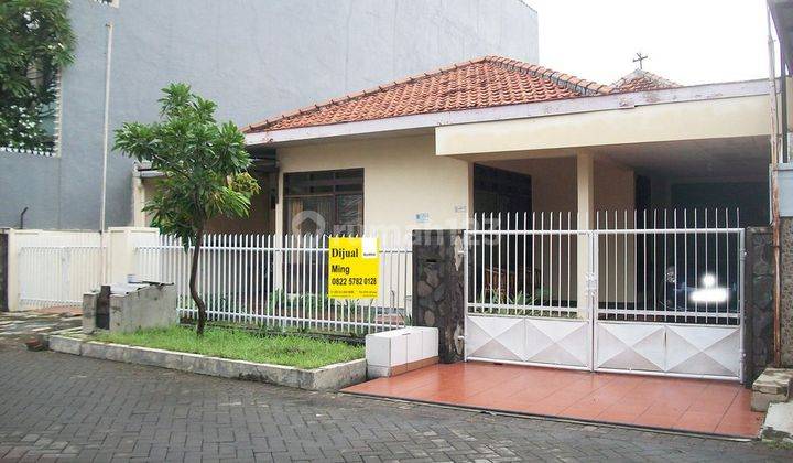 Rumah di Kutisari Selatan Surabaya Selatan, Bagus + Terawat, Row Jalan Lebar - MG - 1