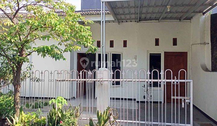 Rumah di Griya Kebraon Selatan Surabaya Barat, Bagus + Terawat, Siap Huni - HS - 2