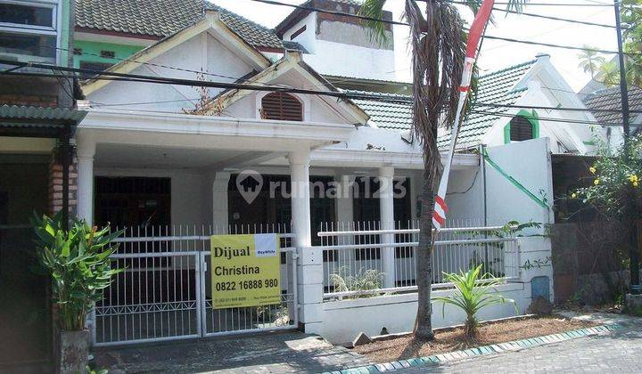 Rumah di Puri Indah Sidoarjo, bisa untuk rumah tinggal/kantor, bisa jadi 2 rumah !! 1