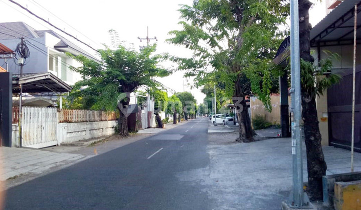 House in Residen Sudirman Surabaya, Suitable for business, Strategic Location - EA - 2