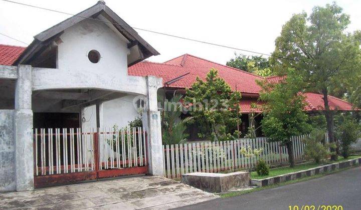 Rumah di Jemursari Selatan, Hoek/Pojokan, Row Jalan depan Lebar, Siap Huni, Bisa untuk Rumah Tinggal/Kantor - CT - 2