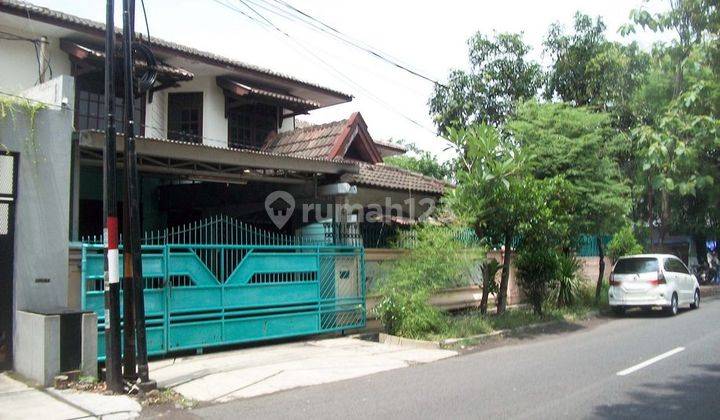 Rumah di Rungkut Asri Utara Surabaya Timur, Hook/Pojokan, Bagus + Terawat, 1.5 Lantai, Siap Huni, KAN MIN 2 THN !!! - WNA - 1