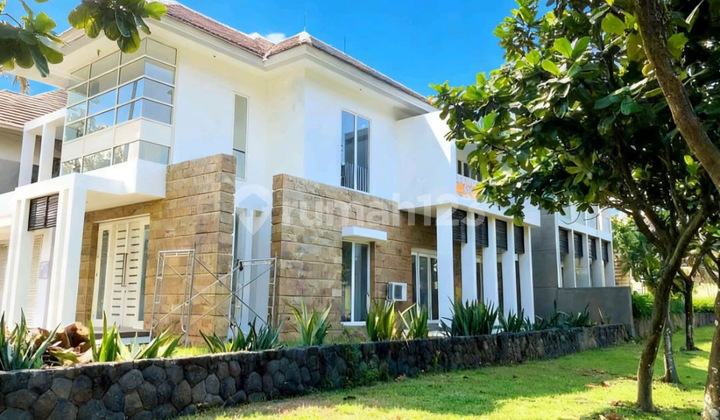 Rumah di Citraland Diamond Hill Surabaya Barat, Minimalis, 2 Lantai, Lingkungan Elit, Siap Huni - LT -