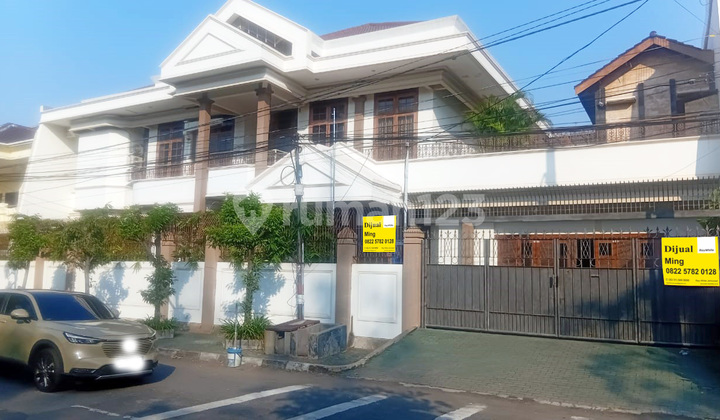 Rumah di Raya Nginden Intan Surabaya Timur, 2 Lantai, Strategis, bisa untuk rumah tinggal / kantor - MG - 2
