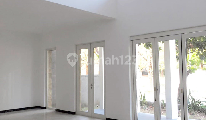 House in Citraland Diamond Hill West Surabaya, Minimalist, 2 Floors, Elite Environment, Ready to Occupancy - Land Area - 2