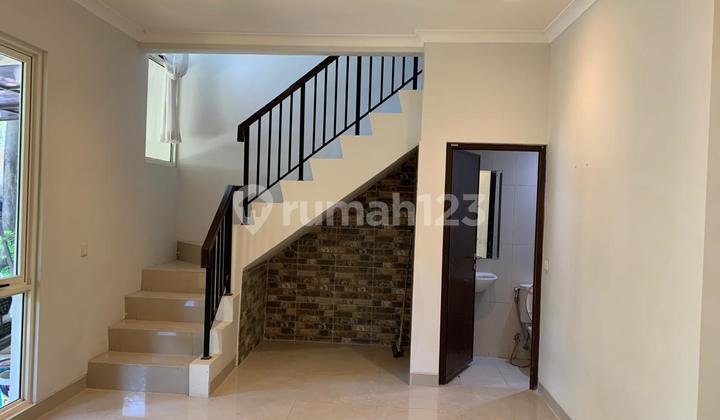 Rumah Dalam.cluster.d The Green.bsd Dekat Toll.dan.stasiun.kereta.api 2
