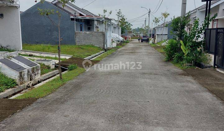 Rumah 2 gandeng dijual cepat di Citra maja 2 tangerang 2