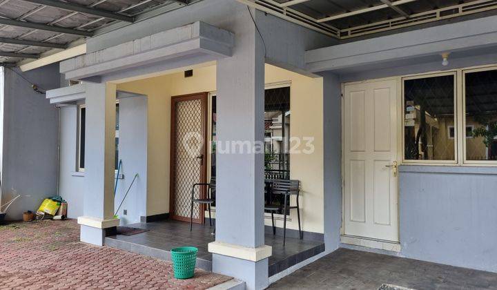 Rumah dalam cluster di Kencana Loka BSD 1