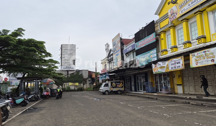 Golden Vienna Kencana Loka BSD Shop House Near Toll Road and Train Station 2