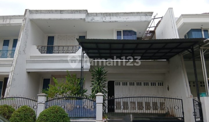 Dijual Hunian Nyaman hadap utara dengan Taman & Gazebo di Taman Kebon Jeruk Intercon Jakarta Barat 