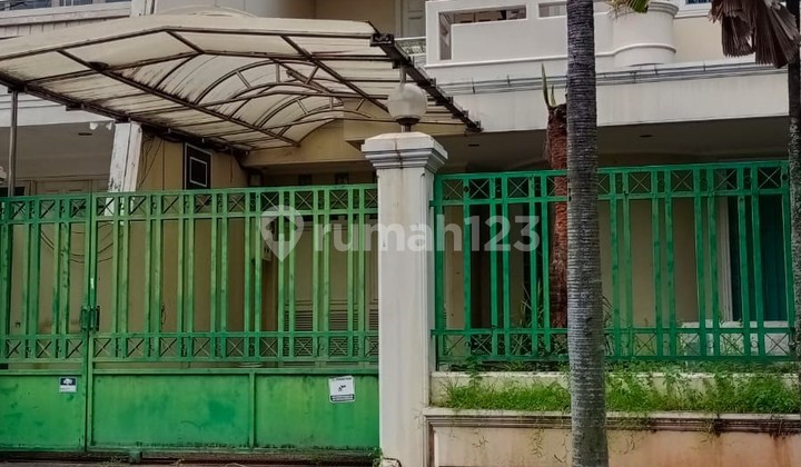Disewakan Rumah 2 lantai di Taman Kebon Jeruk Intercon , Jakarta Barat Disewakan Rumah 2 lantai di Taman Kebon Jeruk Intercon , Jakarta Barat