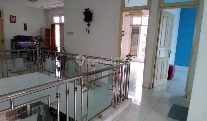 Dijual Rumah 2 Lantai Dengan Taman Yang Cantik di Perumahan Alfa Indah Jakarta Barat 3