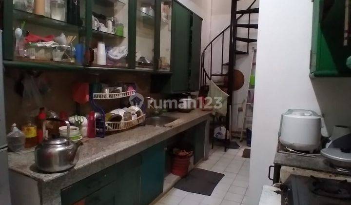 Dijual Rumah 2 Lantai Dengan Taman Yang Cantik di Perumahan Alfa Indah Jakarta Barat 17
