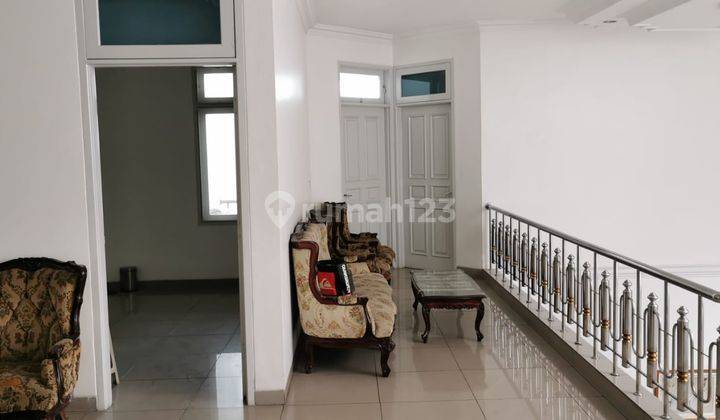 Disewakan Rumah Siap Huni 2 Lantai di Taman Kebon Jeruk Jakarta Barat 4