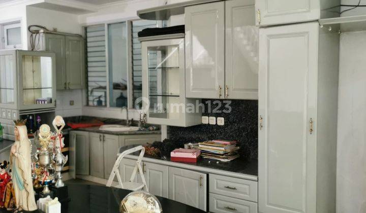 Disewakan Rumah Siap Huni 2 Lantai di Taman Kebon Jeruk Jakarta Barat 7