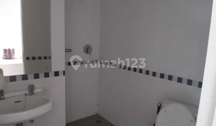 Dijual Apartemen Studio Semi Furnished di Beverly 90210 Mid Rise Condominium Gading Serpong 6