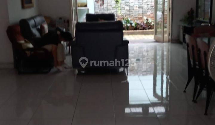 Dijual Rumah di Taman Meruya Ilir Blok E, Jakarta Barat 2