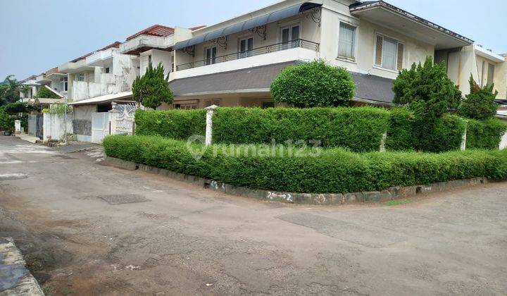 Dijual Rumah Hoek di Taman Kebon Jeruk Intercon Jakarta Barat 1