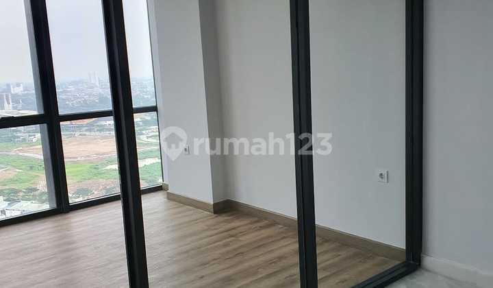 For Sale: Studio Apartment The Smith, 25th Floor, Alam Sutera Kunciran, Tangerang