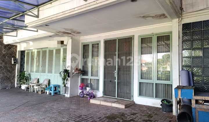 Dijual Rumah hitung tanah 300 meter di Intercon Boulevard jakarta Barat 2