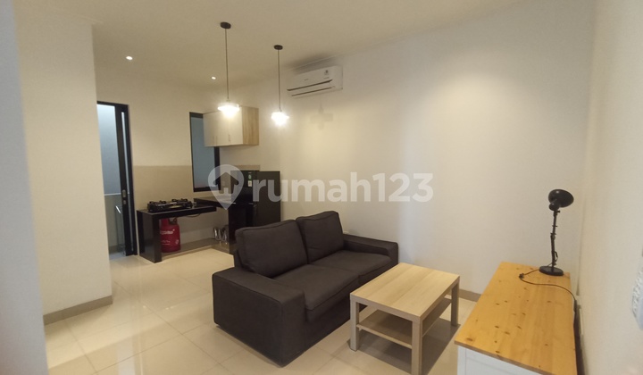 Condohouse Green Royal Tower Gr3 1
