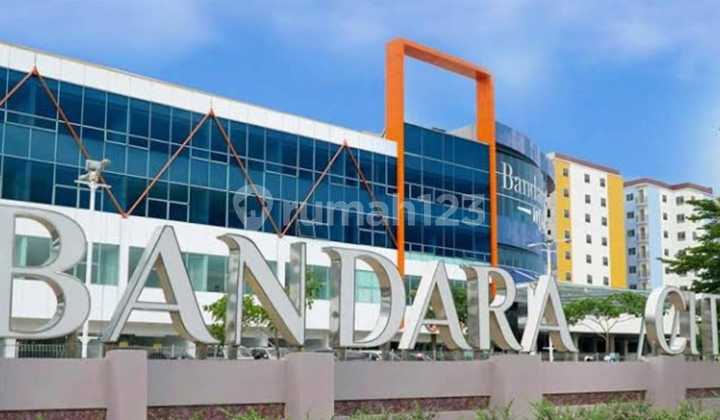 Airport City Apartment