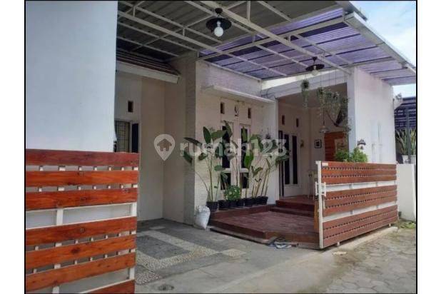 Rumah Full Furnished dekat SD Model Maguwo 1