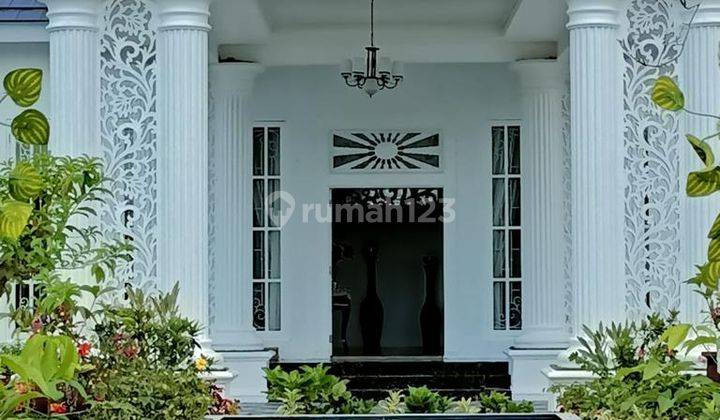 Rumah Mewah dengan kolam renang Turi Sleman 1