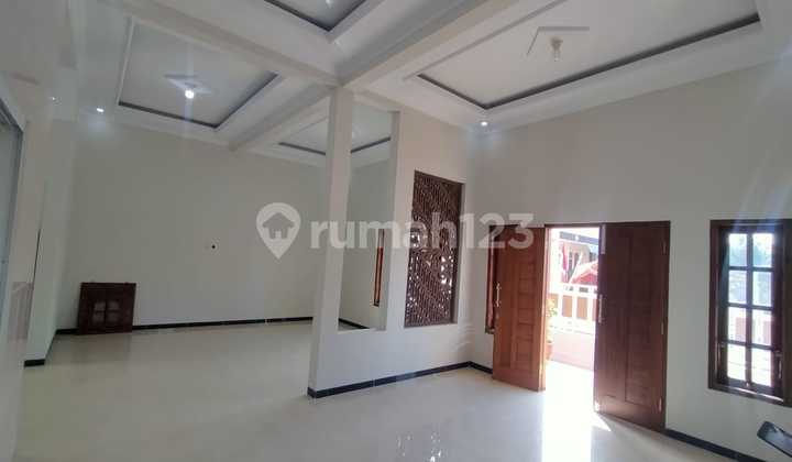 Rumah 2 Lantai dalam Ring Road, Jalan Wahid Hasyim 3