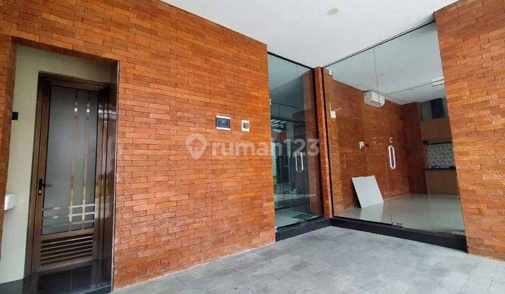 Kost Eksklusif Full Furnished jalan Monjali 3