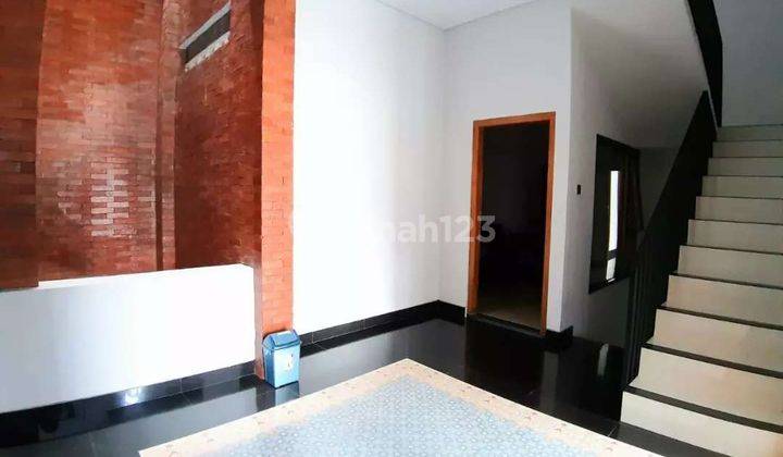 Kost Eksklusif Full Furnished jalan Monjali 7